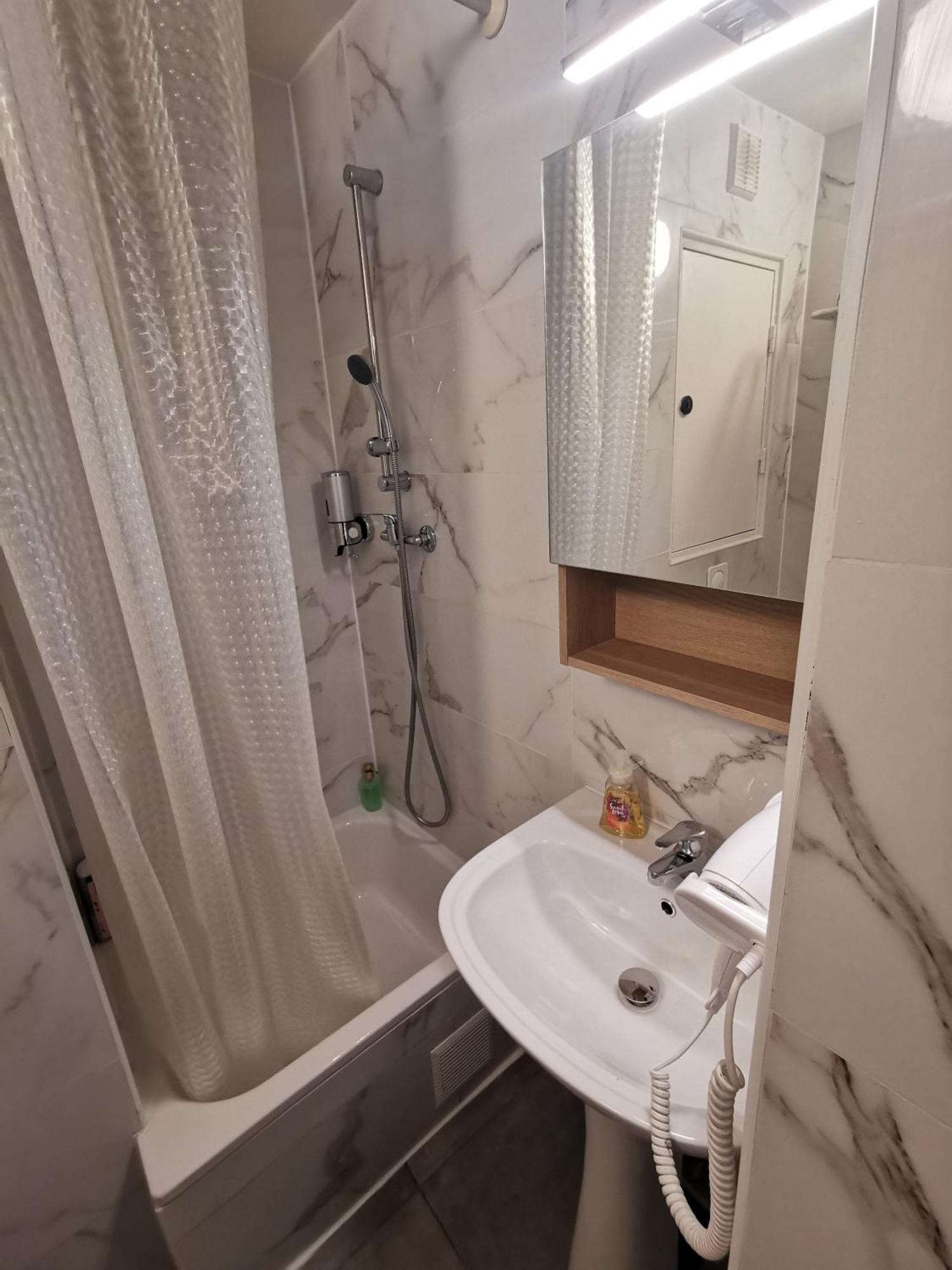 Appart Hotel La Defense Courbevoie Eksteriør billede